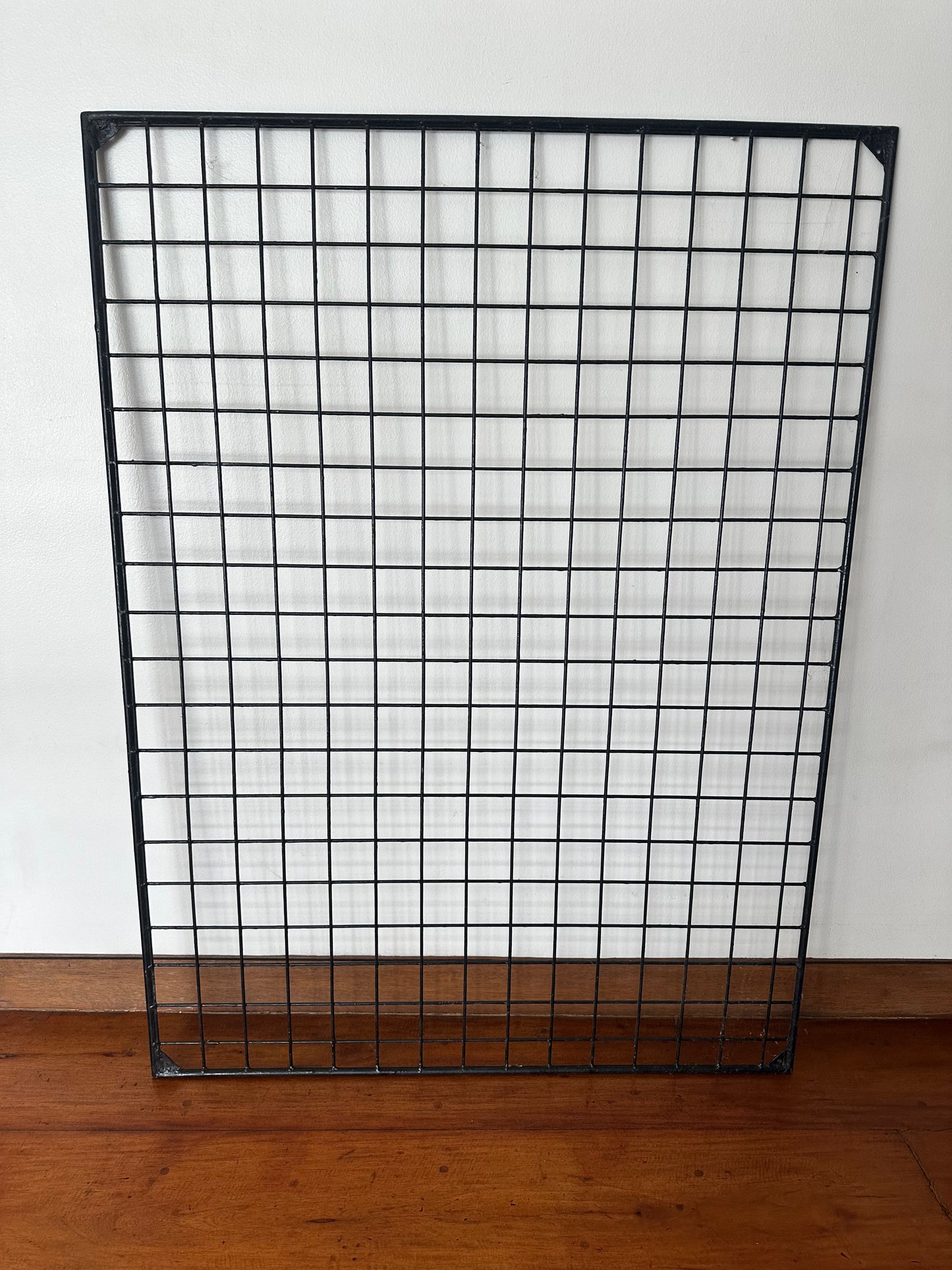 Grid Wire Board-Black-44x32.5"