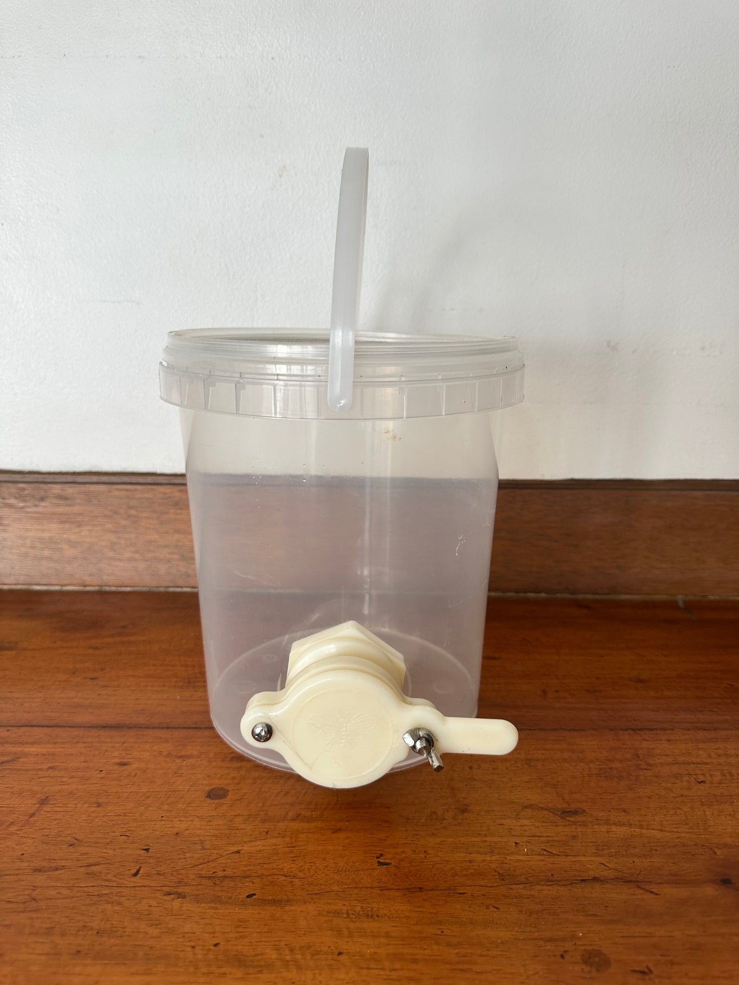 Liquid Dispenser - Bucket Gate Valve 4L