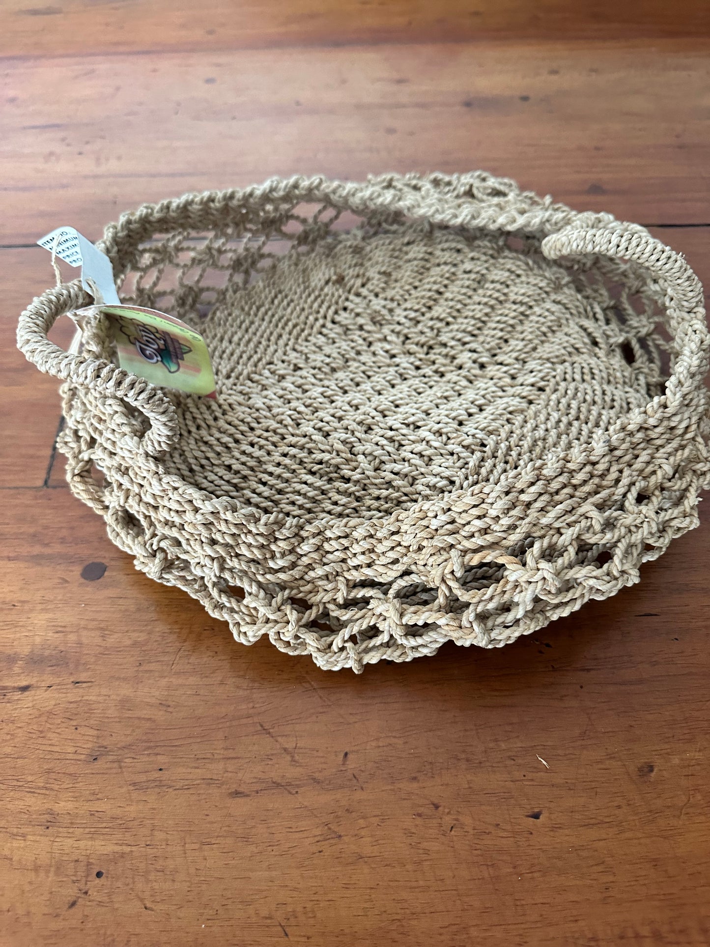 Round Corn Husk Basket With Handle